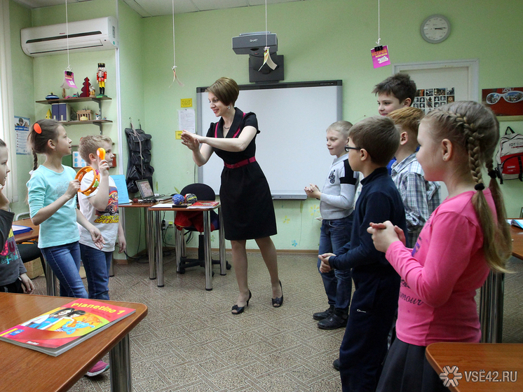 В Кузбассе по-прежнему не хватает учителей