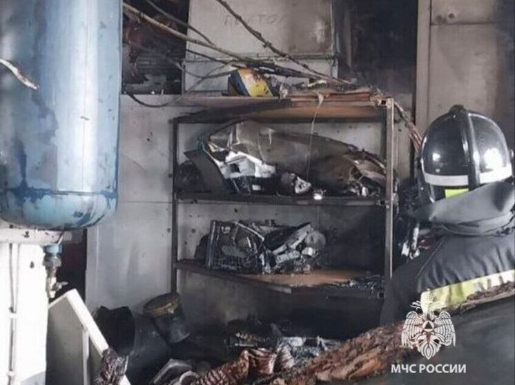В Узловском районе потушили пожар в гараже