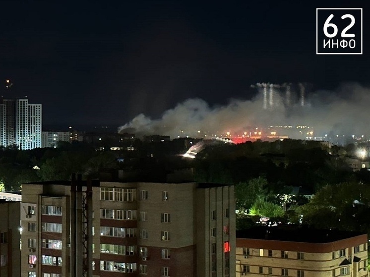 Ночью в Рязани произошёл крупный пожар в жилом доме: жильцов эвакуировали