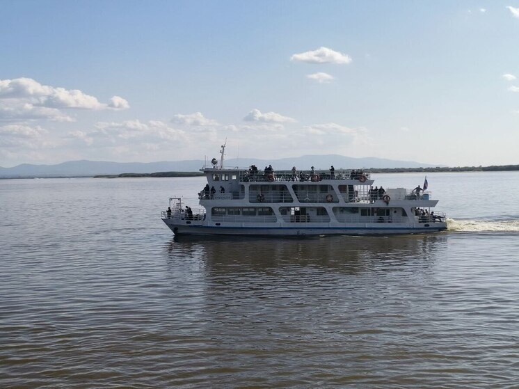 Прогулочные теплоходы вновь появились на Амуре в Благовещенске