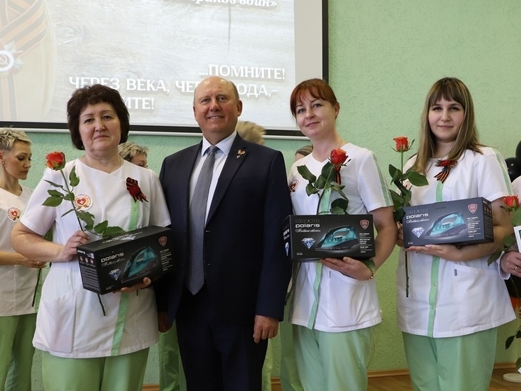 Министр здравоохранения Пензенской области поздравил медсестер с профессиональным праздником