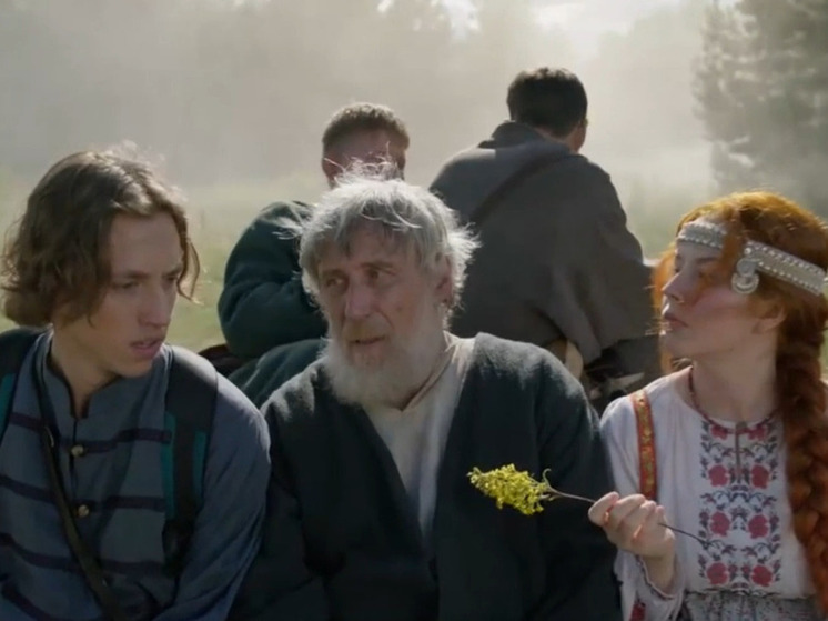 12 мая на телеканале ТНТ зрители смогут увидеть продолжение популярного сериала «Казачок», который сочетает экшен, комедию и путешествия во времени