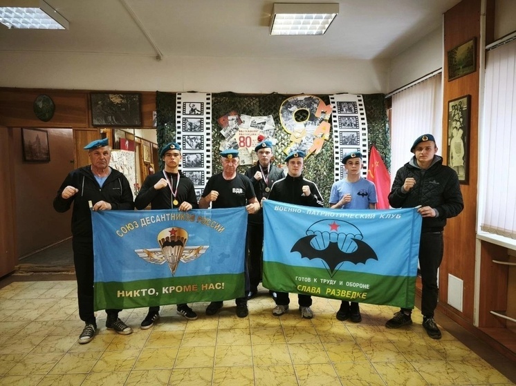 Команда из Киришского района взяла серебро в турнире по боевому самбо