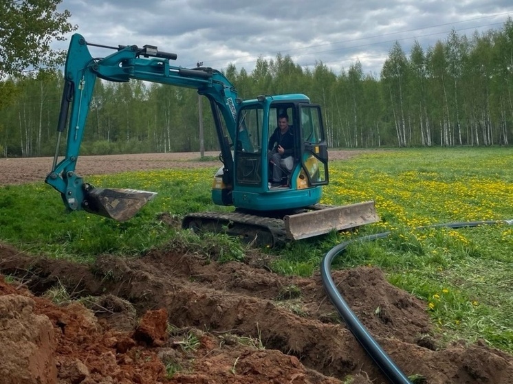 В Хиславичском районе начался масштабный капитальный ремонт водопроводных сетей