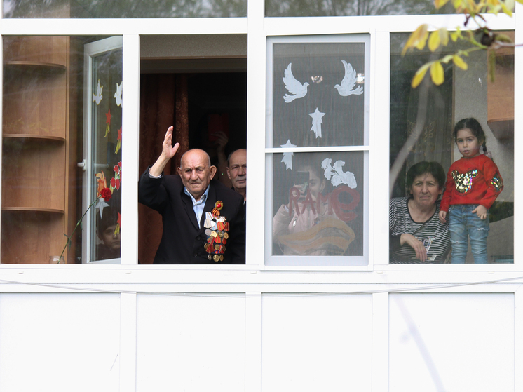 В Железноводске возле дома ветерана войны появится его именная лавочка
