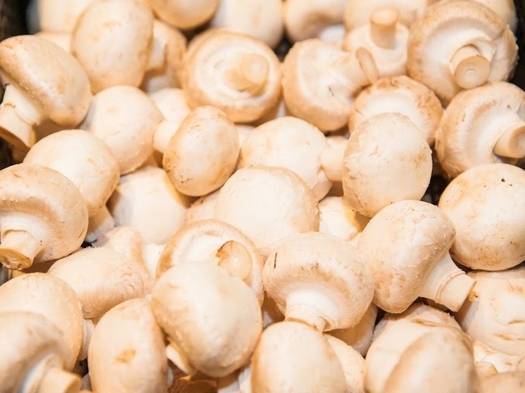 Волгоградскому предпринимателю запретили продажу домашних консервов