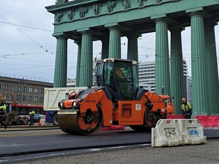 Движение по Московскому проспекту несколько раз ограничат из-за укладки асфальта