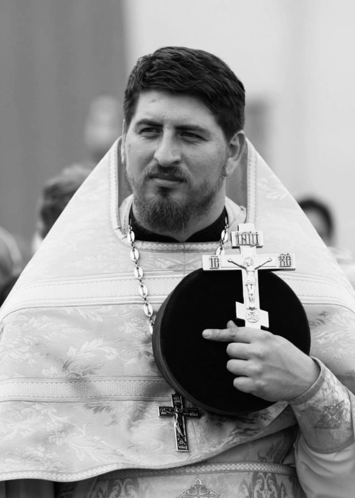 Псковичи вспоминают погибшего на СВО священника 