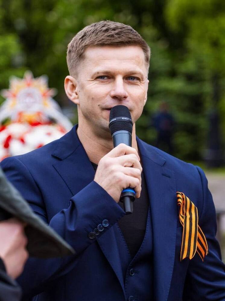 Роман Курцын прочёл стихи о Победе жителям Невинномысска