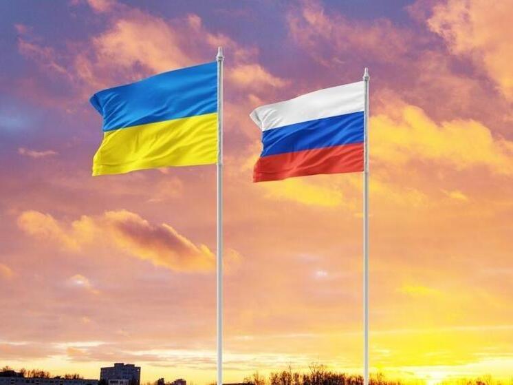 Экс-советник НАТО Бо: Путин прямыми переговорами исключил участие европейцев