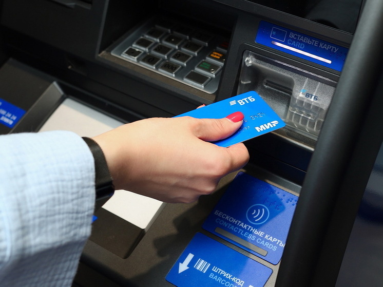 ВТБ отмечает рекордный рост зарплатных клиентов среди зумеров