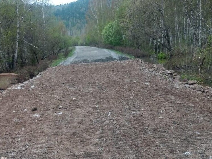 В Аскизском районе Хакасии восстановили разрушенную дождями дорогу