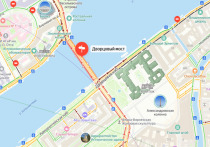 По неизвестным причинам на Дворцовом мосту образовался затор. Об этом сообщают данные «Яндекс.Карт».