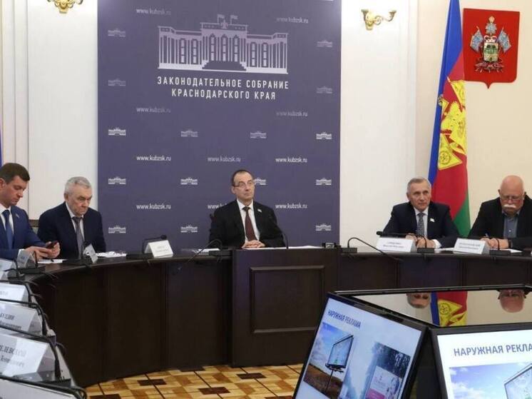 В ЗСК обсудили меры по повышению качества потребительских услуг на объектах дорожного сервиса