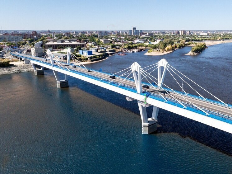 Одну из полос перекроют на новом мосту через реку Зею в Благовещенске 14 мая