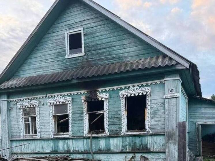 В селе Опеченский Посад пожар закоптил и уничтожил имущество в доме