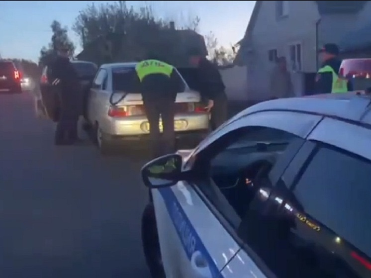 В Курске у водителя ВАЗа нашли подозрительное вещество