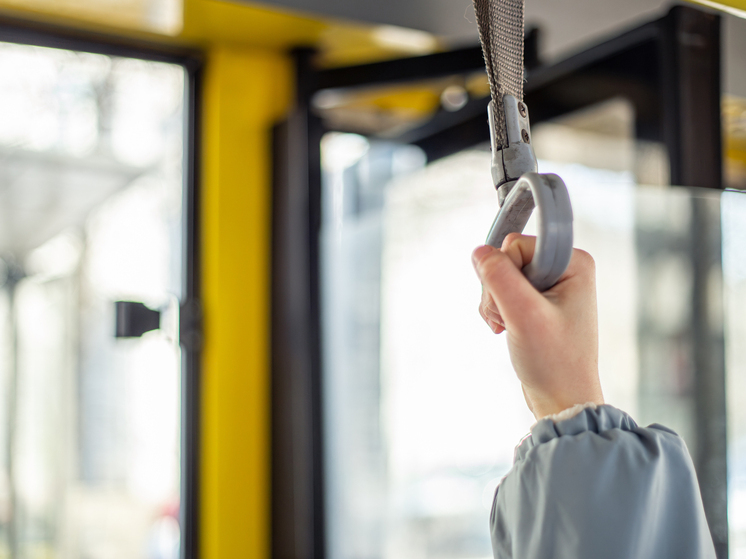 Водителя троллейбуса в Томске осудят за выпавшую пенсионерку из салона