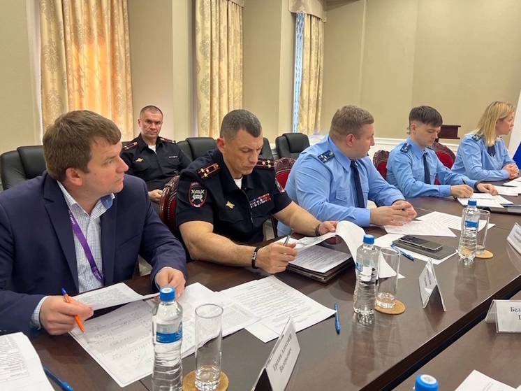 В калининградской прокуратуре обсудили транспортную доступность школы № 58