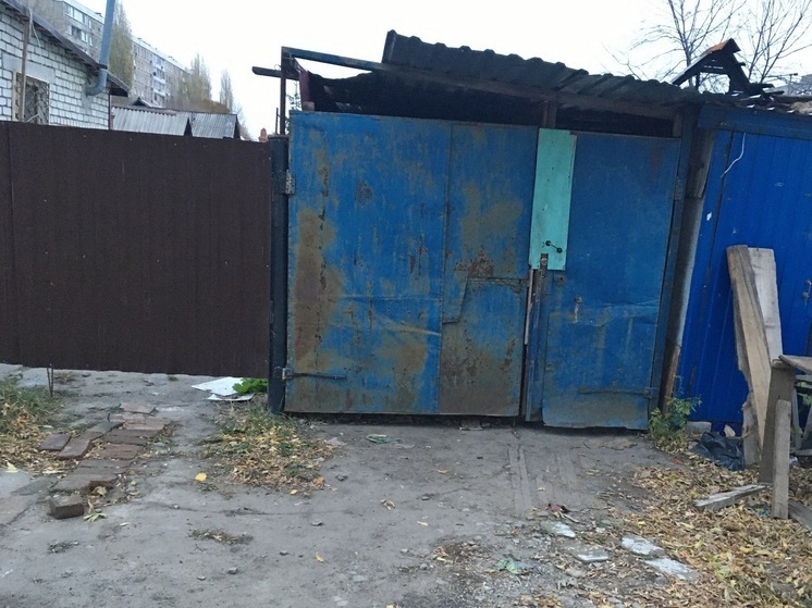 В Саратове мать и две дочери найдены мертвыми в гараже