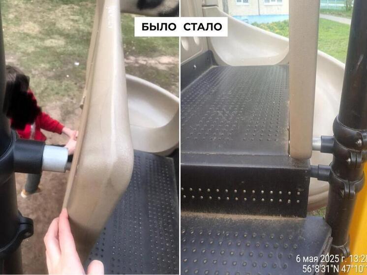 Активисты контролируют состояние детских площадок