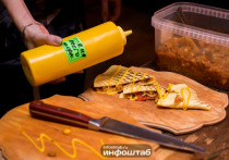 Долгожданный фестиваль уличной еды «Вкус Астрахани», который должен был порадовать жителей и гостей города с 17 по 18 мая на улице Кирова, перенесен на неопределенный срок