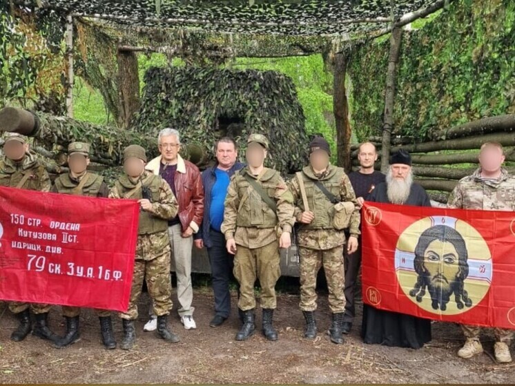 В зоне СВО побывал священник из Орловской области