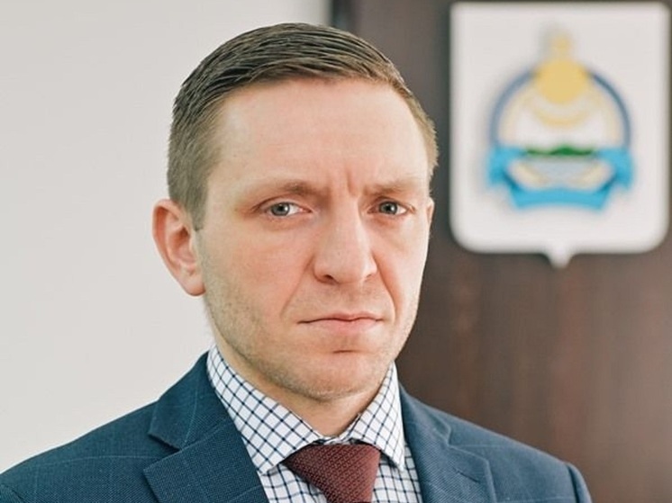 В Улан-Удэ Советский районный суд санкционировал арест министра транспорта, энергетики и дорожного хозяйства Бурятии Александра Гоге по подозрению в превышении должностных полномочий. 