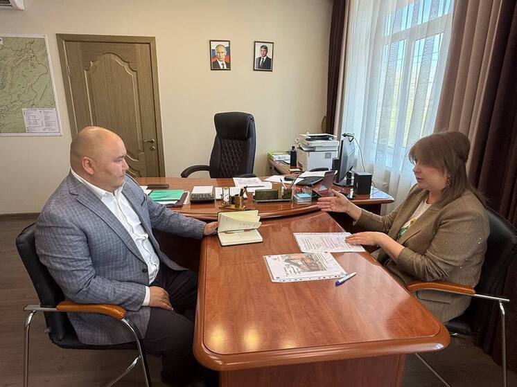 Денис Гармаев обсудил планы развития Промышленного парка Бурятии