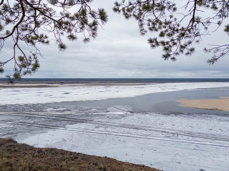 В Якутии начался ранний ледоход и ожидаются дождливые и прохладные дни
