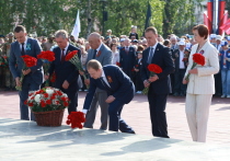 Утром 9 мая на Мемориале Славы в Барнауле началась важная церемония Дня Победы