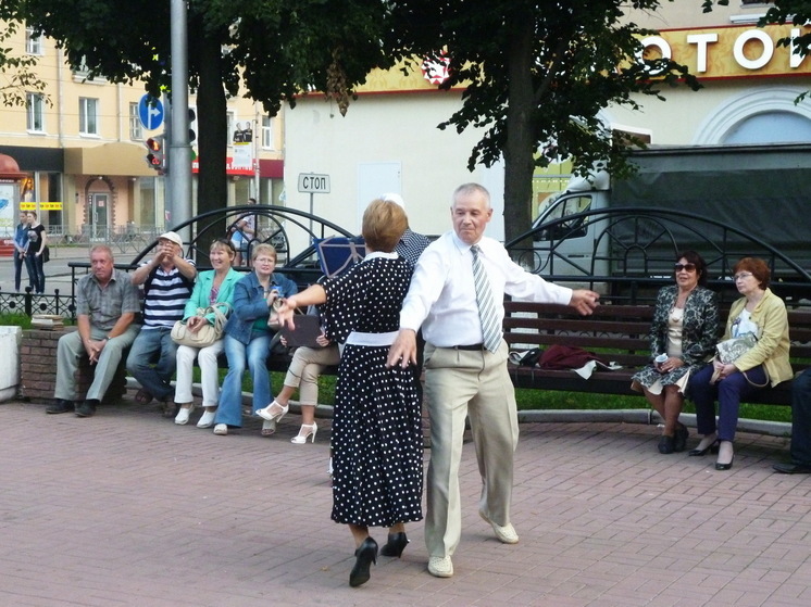 "Пенсионеры жили бы как в шоколаде": какой была пенсия в СССР в пересчёте на сегодняшний день?