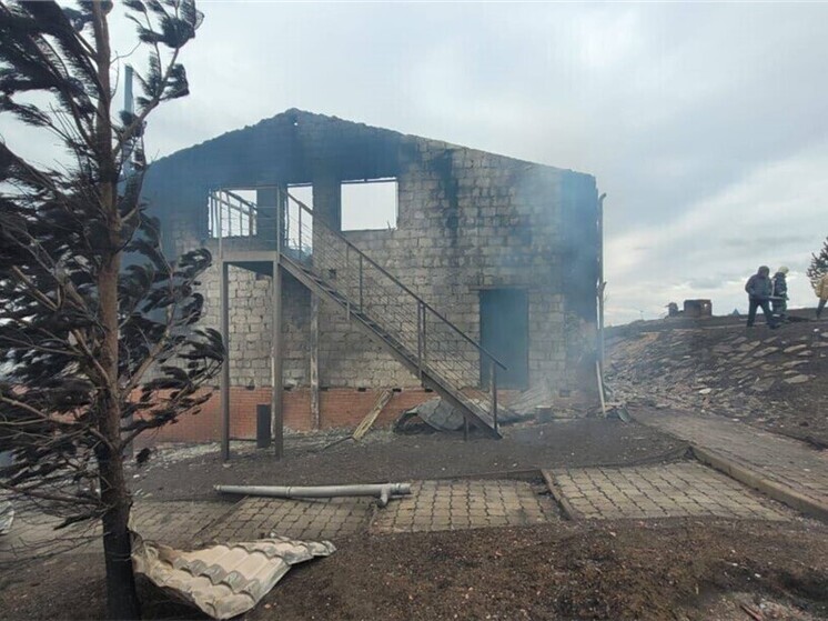 В Минусинском районе произошел пожар на базе отдыха из-за обрыва проводов