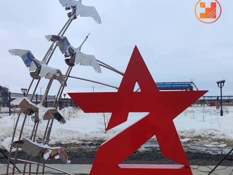 Памятник «Защитникам Отечества всех времен» открыли в Новозаполярном