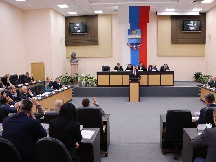 Калужские депутаты перераспределили полмиллиарда рублей