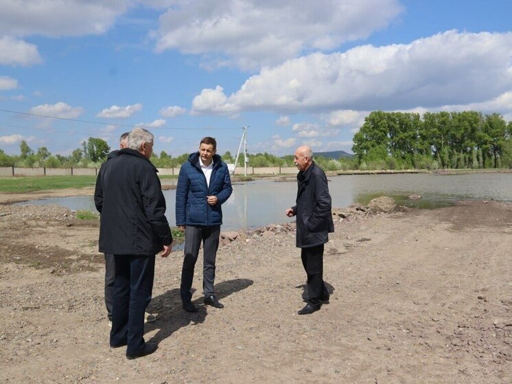 Алексей Лемин проверил уровень воды в реке Абакан и работу Южной дамбы