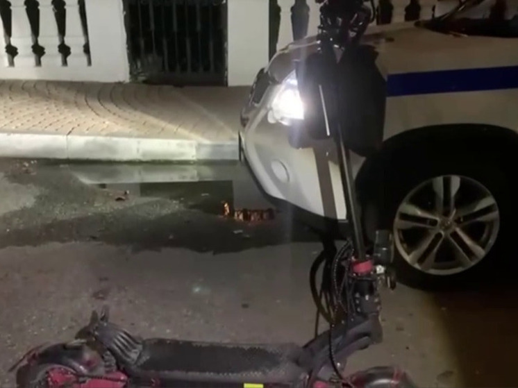 В Сочи остановили водителя электросамоката без прав