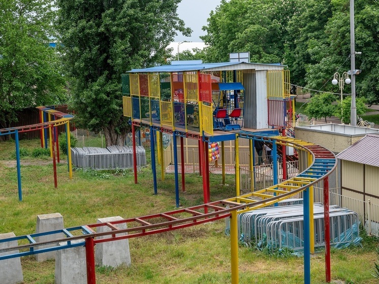В парках Армавира установят аттракционы и музыкальные площадки