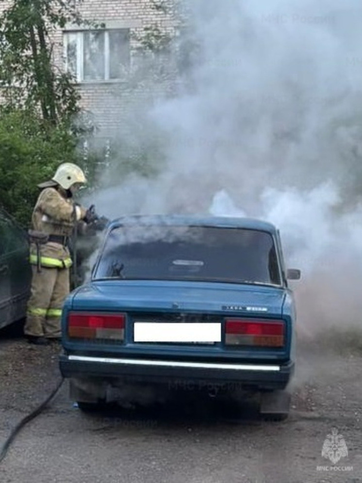 В Белоусове под утро сгорела «семёрка»