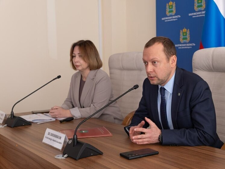 На Калужской земле героям-бойцам помогают с правильным выбором