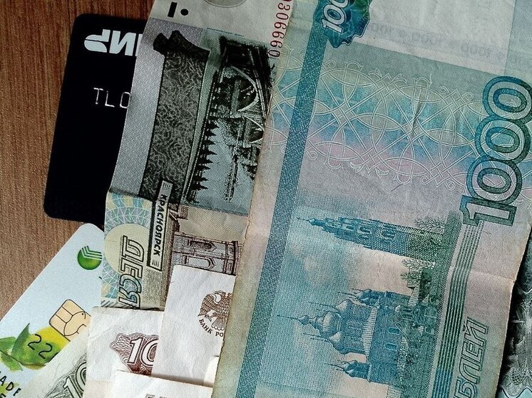 В Ленобласти инвалиды первой группы стали получать выплаты с надбавкой