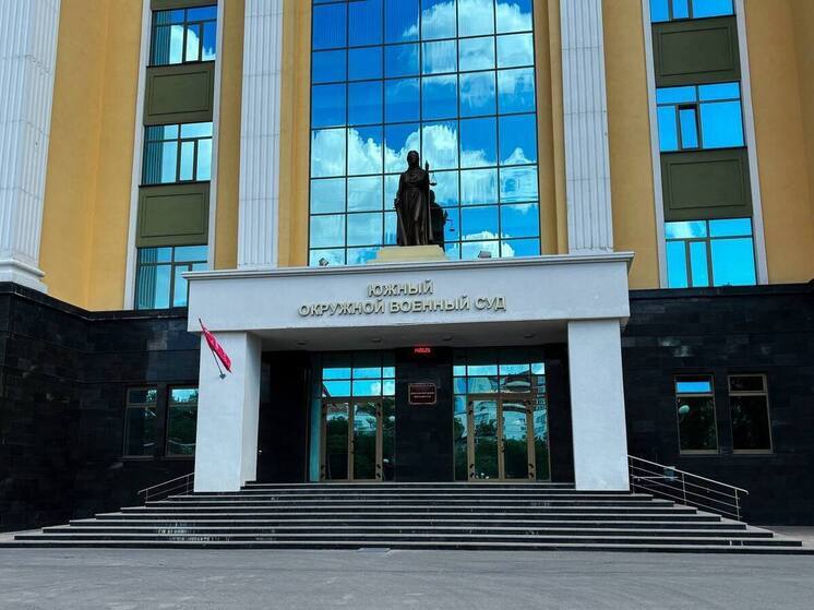 Фигурантку дела о покушении на главу Крыма приговорили к 10 годам колонии