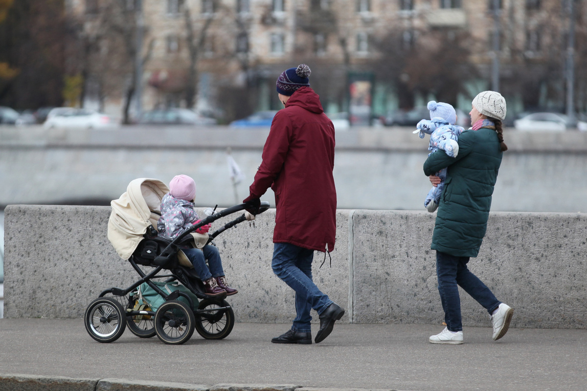 Комитет Госдумы отклонил законопроект об увеличении «декретных» с 40% до 60%