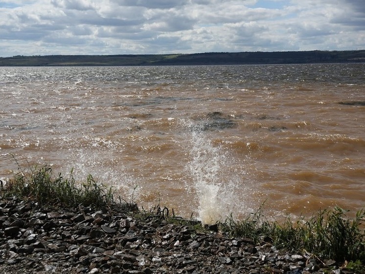 В Волгоградской области обнаружили нефтепродукты в акватории Волги