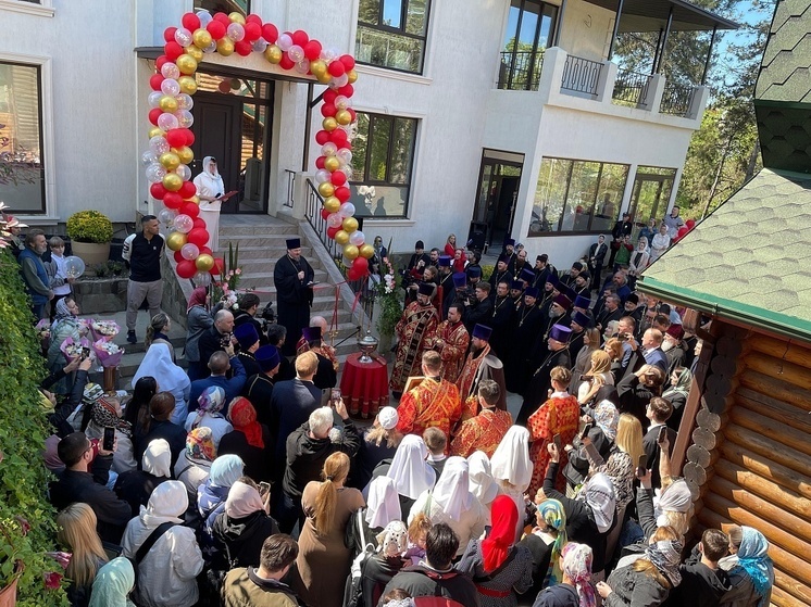 На территории сочинского храма открыли благотворительную пекарню