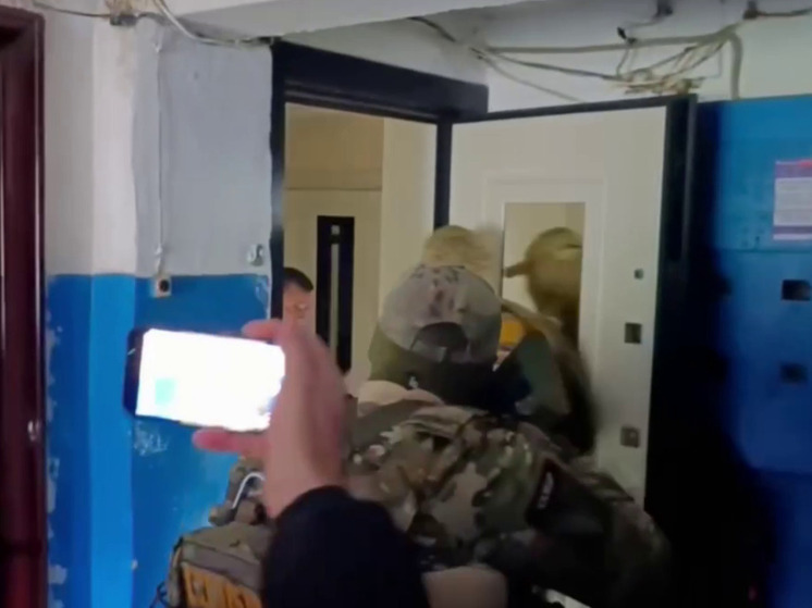 Два высокопоставленных чиновника в Тимском районе задержаны по делу о взятке