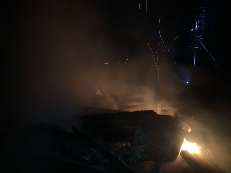 В Камешково сгорел жилой дом