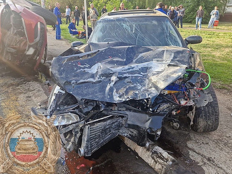 Троих человек отвезли в больницу после аварии в Энгельсе
