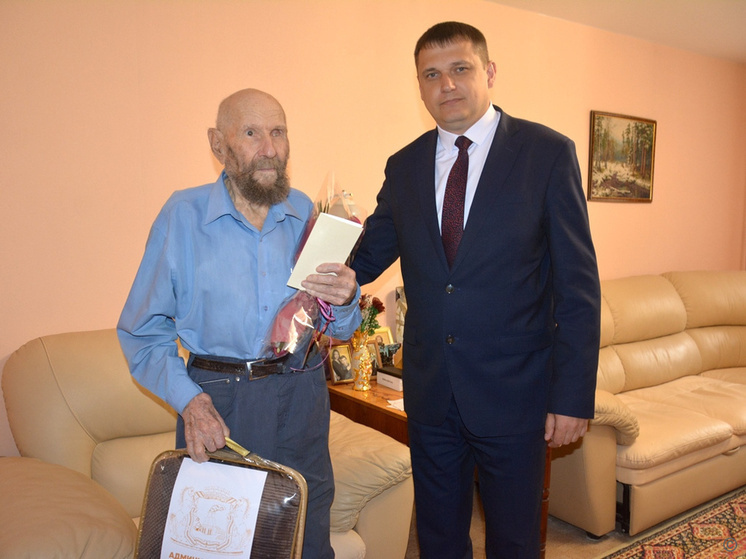 Ветерану Великой Отечественной войны из Барнаула исполнилось 98 лет