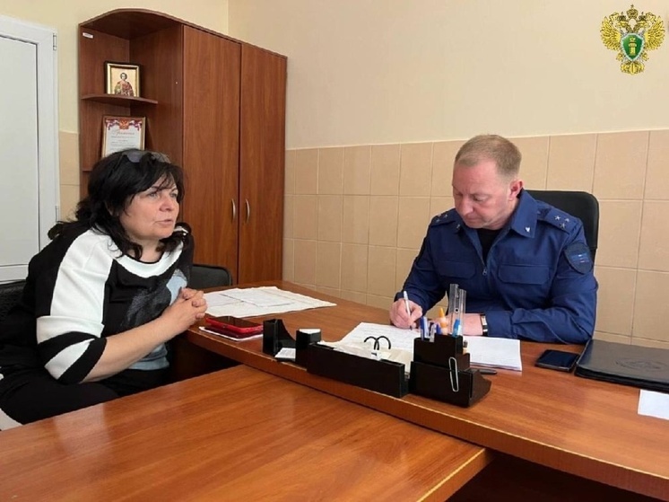 «Мобильная приемная» прокуратуры Запорожской области работала в Бердянске